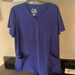 IRG elevate scrub set.